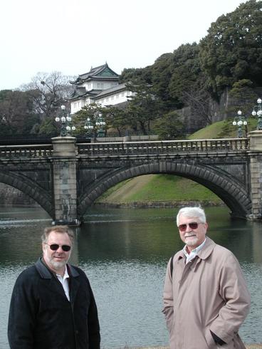 Pierre and Marc Vanacht at the Imperial Palace in Japan (2001).